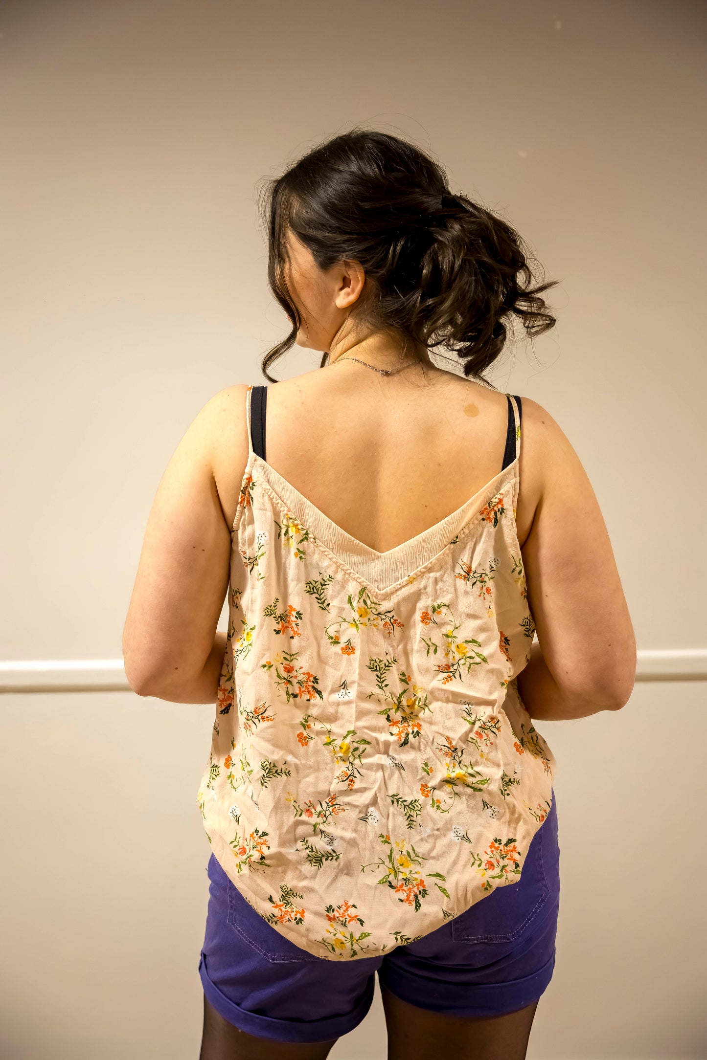 Camiseta sin mangas rosa con estampado floral de Promod (talla 42)
