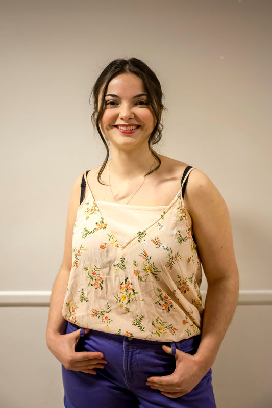 Camiseta sin mangas rosa con estampado floral de Promod (talla 42)